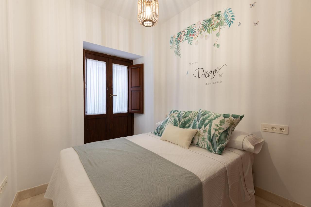 Apartamentos Nuria 19 Grenada Zewnętrze zdjęcie